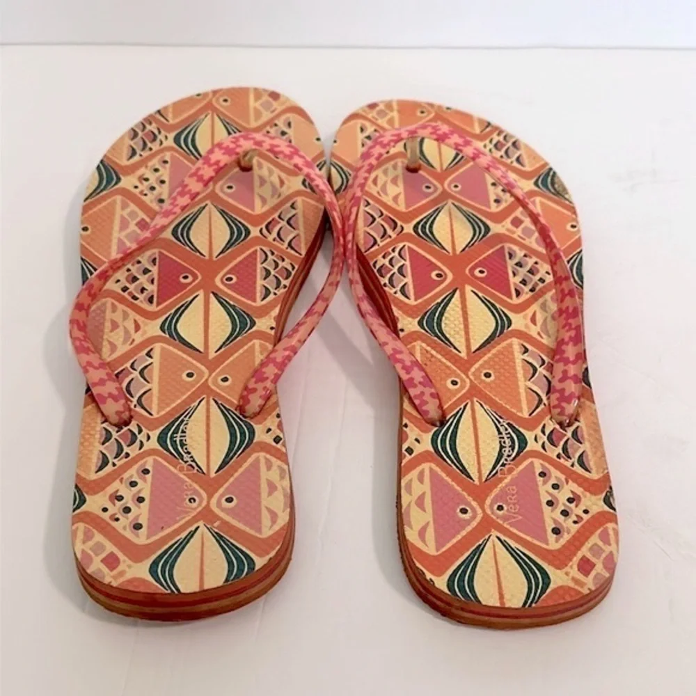 Vera Bradley Coral Go Fish Flip Flops size 7-8 EUC